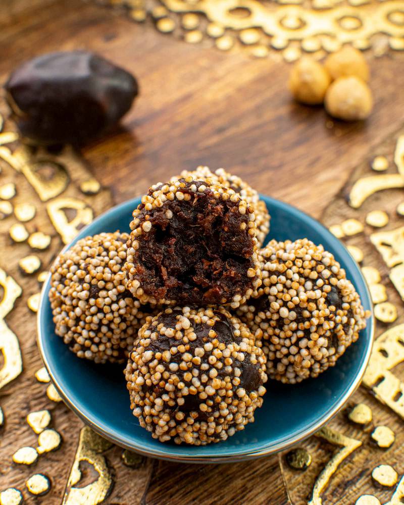 healthy vegan chocolate hazelnut balls